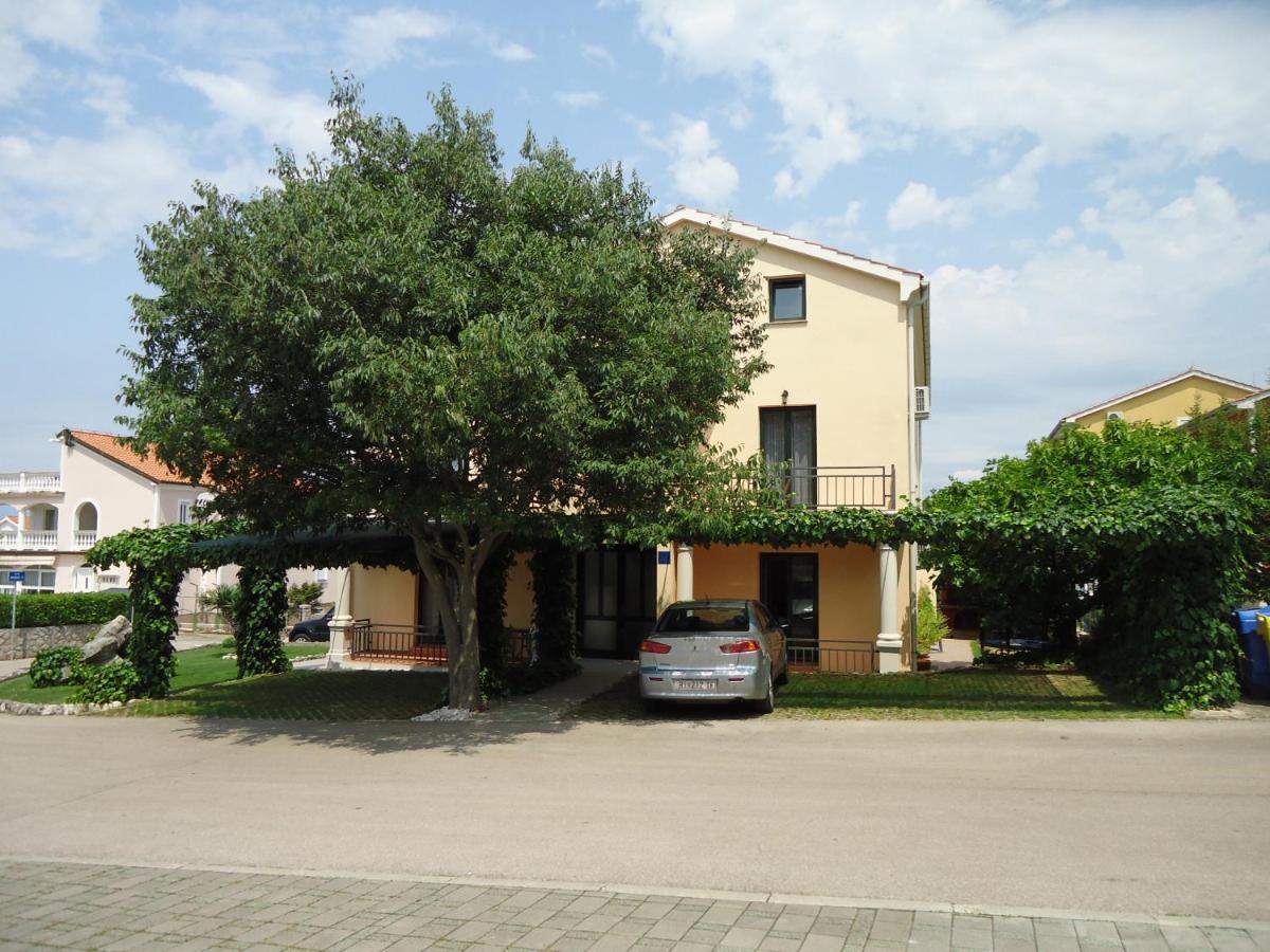 Villa Rustika Malinska Exterior photo